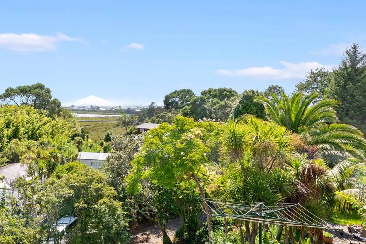 4 Tracey Terrace Te Atatu South_11