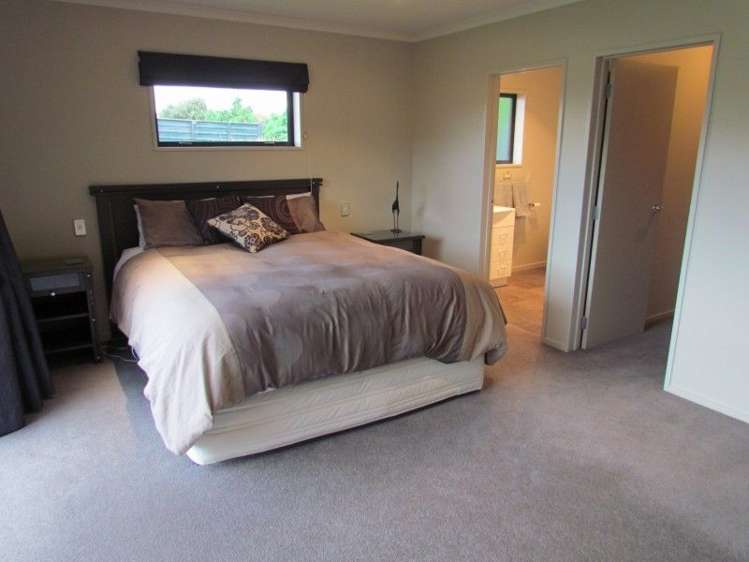 32 Cunaris Way Te Anau_9