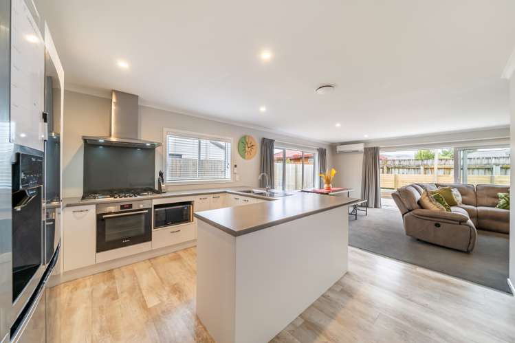 4 Climie Way Trentham_2