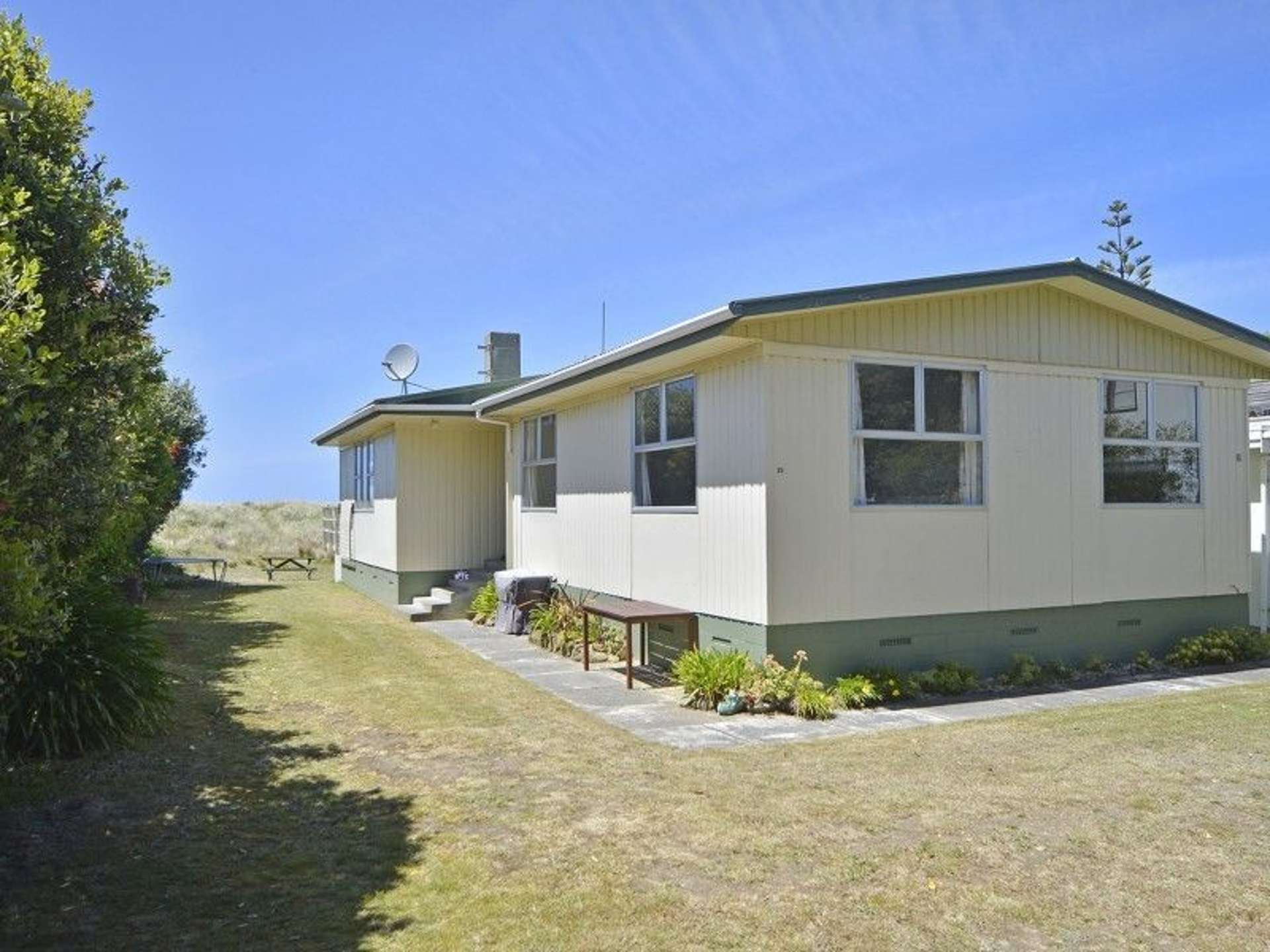 25 Blue Pacific Parade Riversdale Beach_0