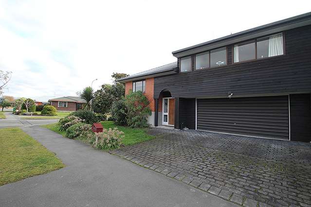 2/15 Lowry Avenue Redwood_1