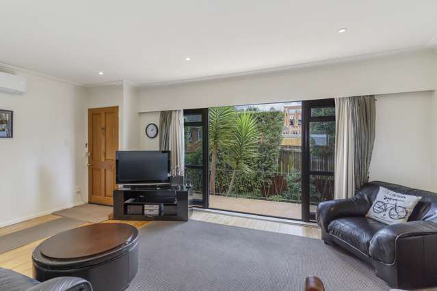 2/41 Tawhiri Road One Tree Hill_4