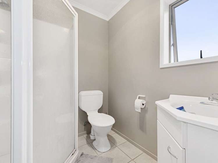 7 Sandowne Close Rototuna North_9