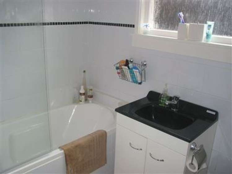 3/13 Armadale Road Remuera_4