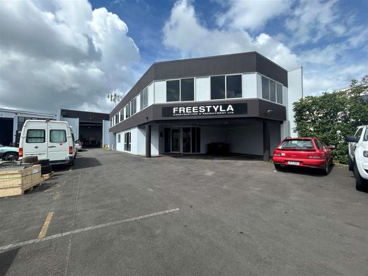 11 Bassant Avenue Penrose_1