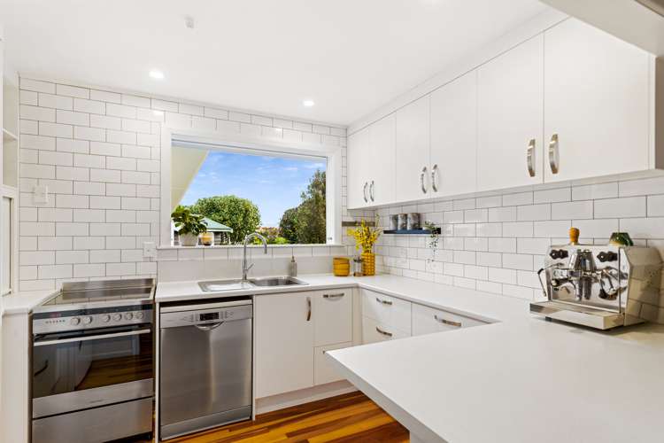 28 Graham Avenue Te Atatu Peninsula_7