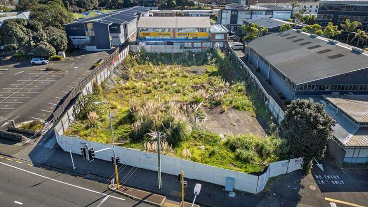 An artist's impression of the 56-apartment tower that Ellerslie Bowls Club had planned to build at 20 Kalmia Street, in Ellerslie, Auckland. Photo / Supplied