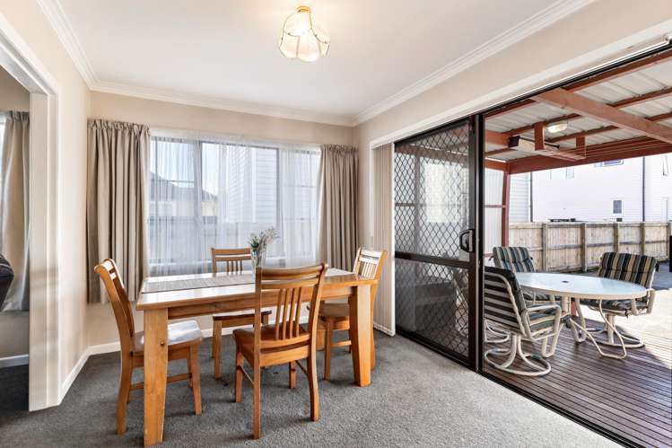 32 Churchill Avenue_5