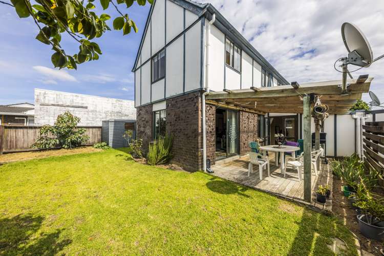 1/13 Challen Close_0