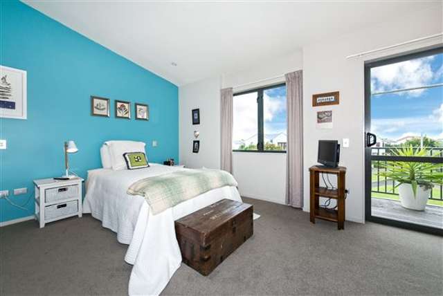 70 Gunner Drive Te Atatu Peninsula_1