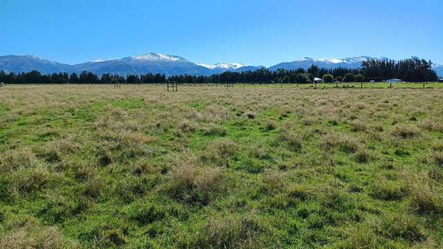 Spectacular Bare Land Opportunity – 1.2920 Hectares