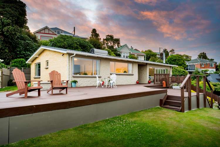 54 Easther Crescent Kew_12