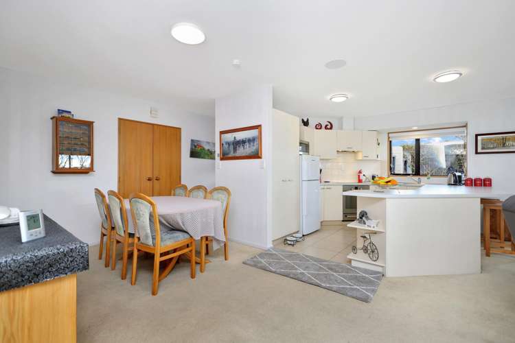 21 Mona Square Ashburton_4
