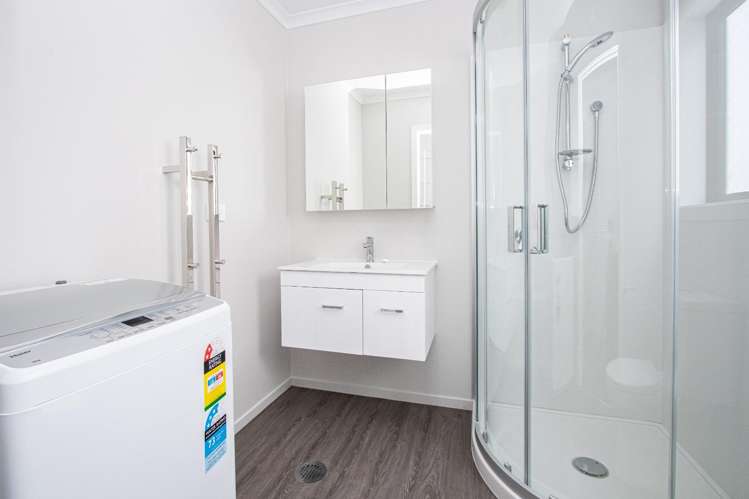 204/17 Vialou Street 10463_11