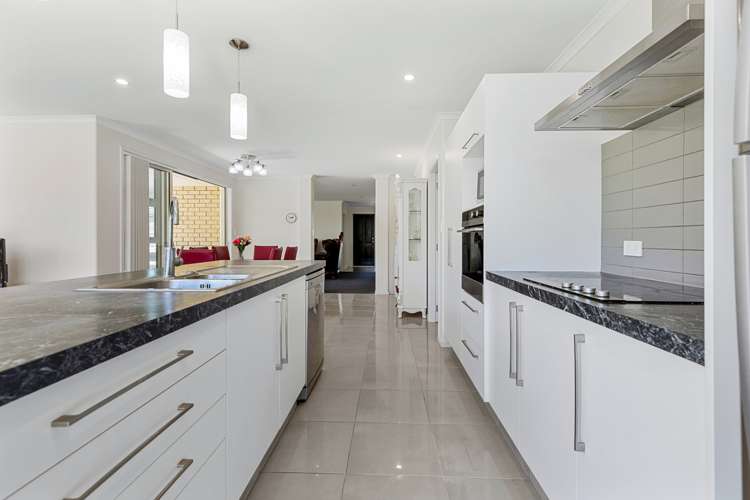 16 Blanche Road Papamoa_2