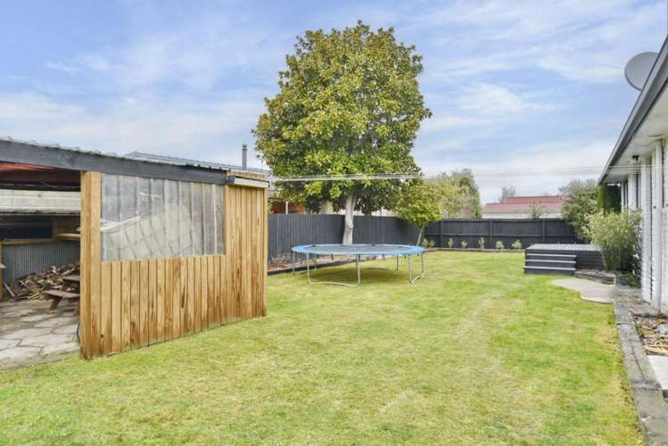 2 Bowie Drive Woodend_21