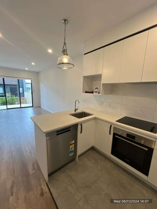 14/241 Don Buck Road 11410_3