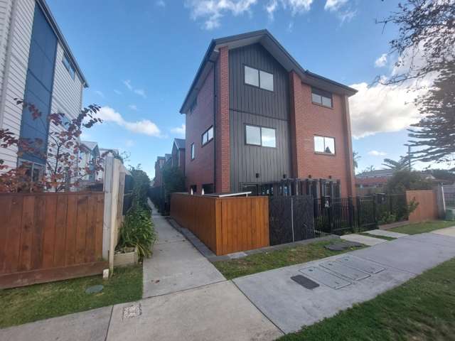 Two Bedroom House, Te Atatu Peninsula