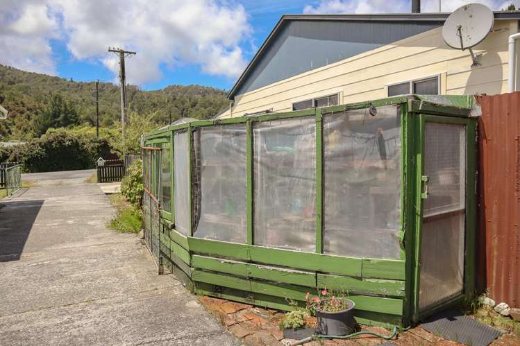 1 Ross Street Dunollie_42