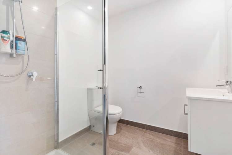 2/5 Parson Lane Papatoetoe_6