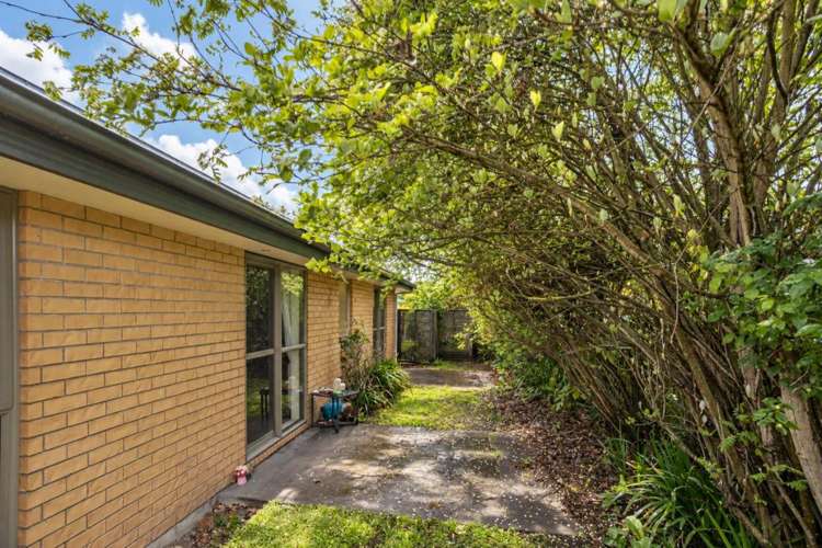 7 School Lane Kirwee_20
