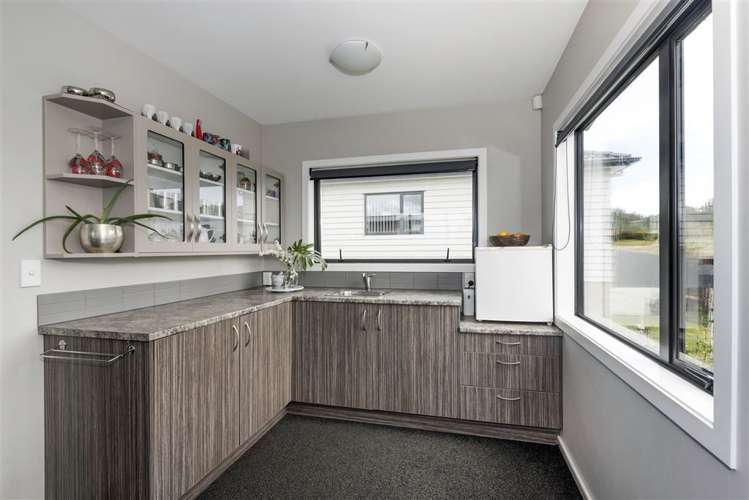 11a Astley Avenue New Lynn_10