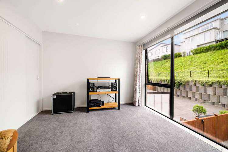 52 Arran Point Parade Orewa_18