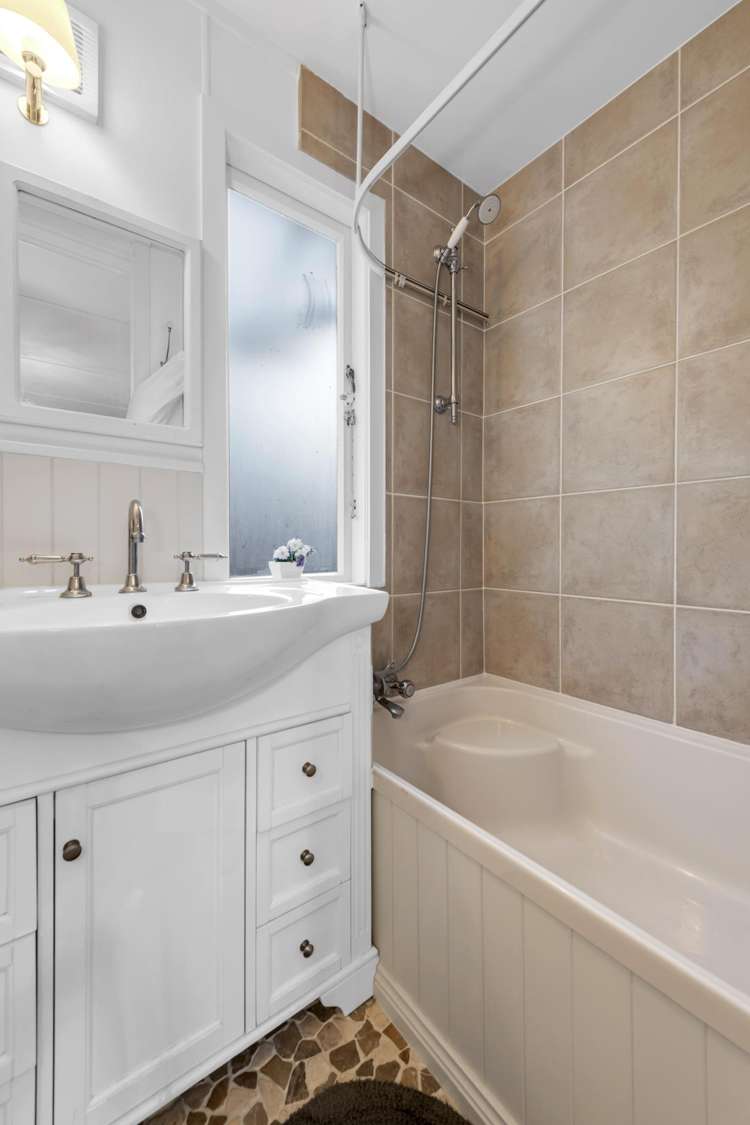 41 Tanglewood Place Cockle Bay_21