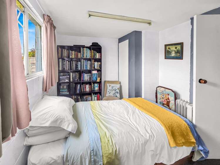 7 Crampton Road Reefton_13