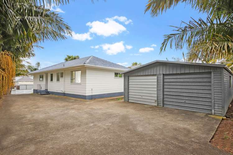 80 Beach Road Te Atatu Peninsula_1