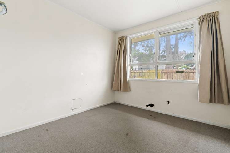 10 Leonard Place Otara_6