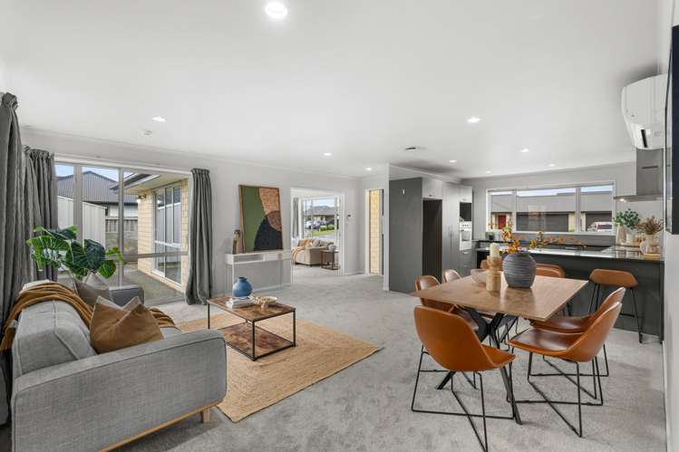 1 Somerville Crescent_1