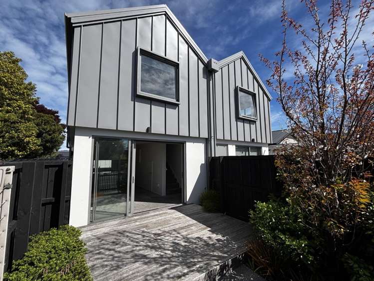 2/44 Shirley Road_0