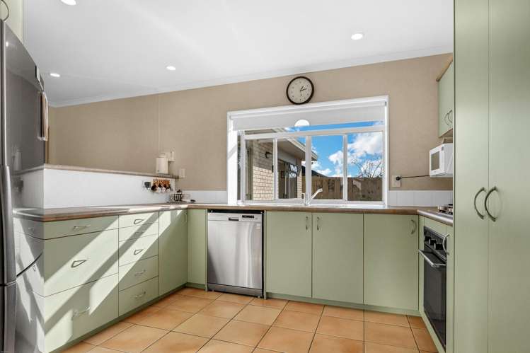 7 Amesbury Rise Henderson_2