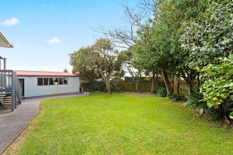 50 Amberley Avenue Te Atatu South_21