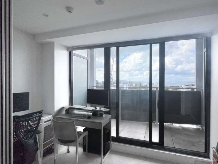2004/8 Airedale Street 10015_6