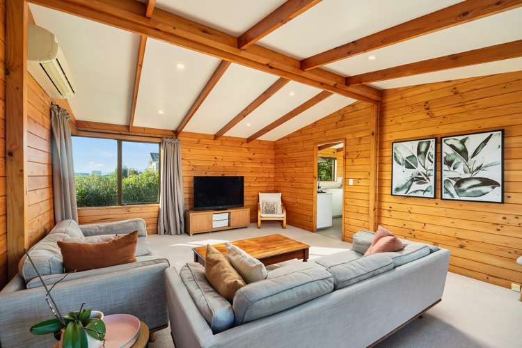 1/16 Riverview Road New Lynn_13