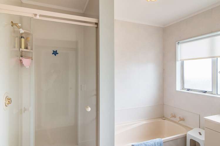 5 Beachwater Grove Paraparaumu Beach_16