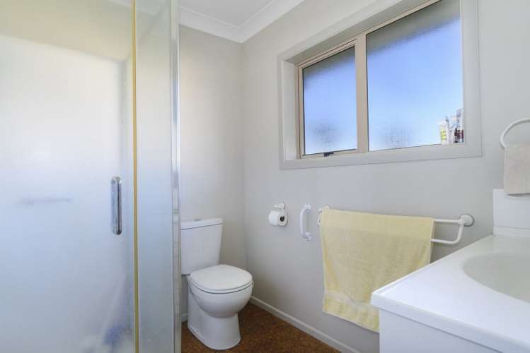 21 Lockington Road Aongatete_14