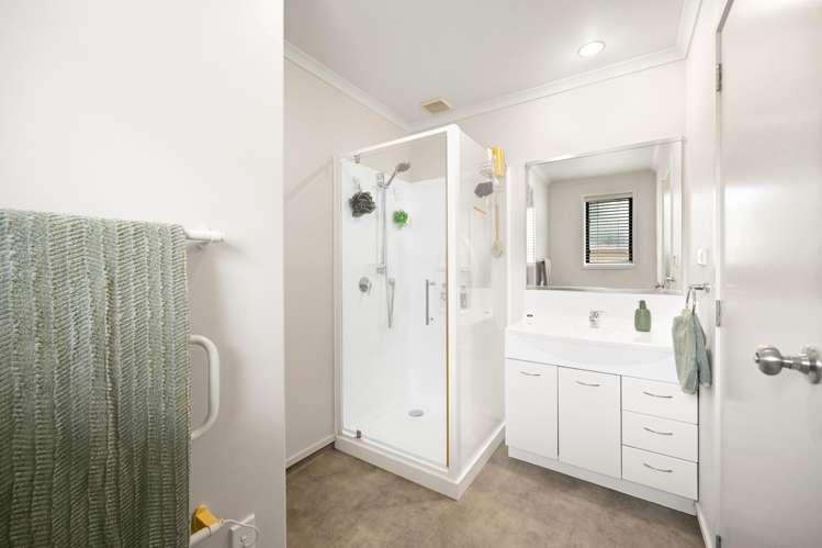 24 Parkside Drive Huntington_10