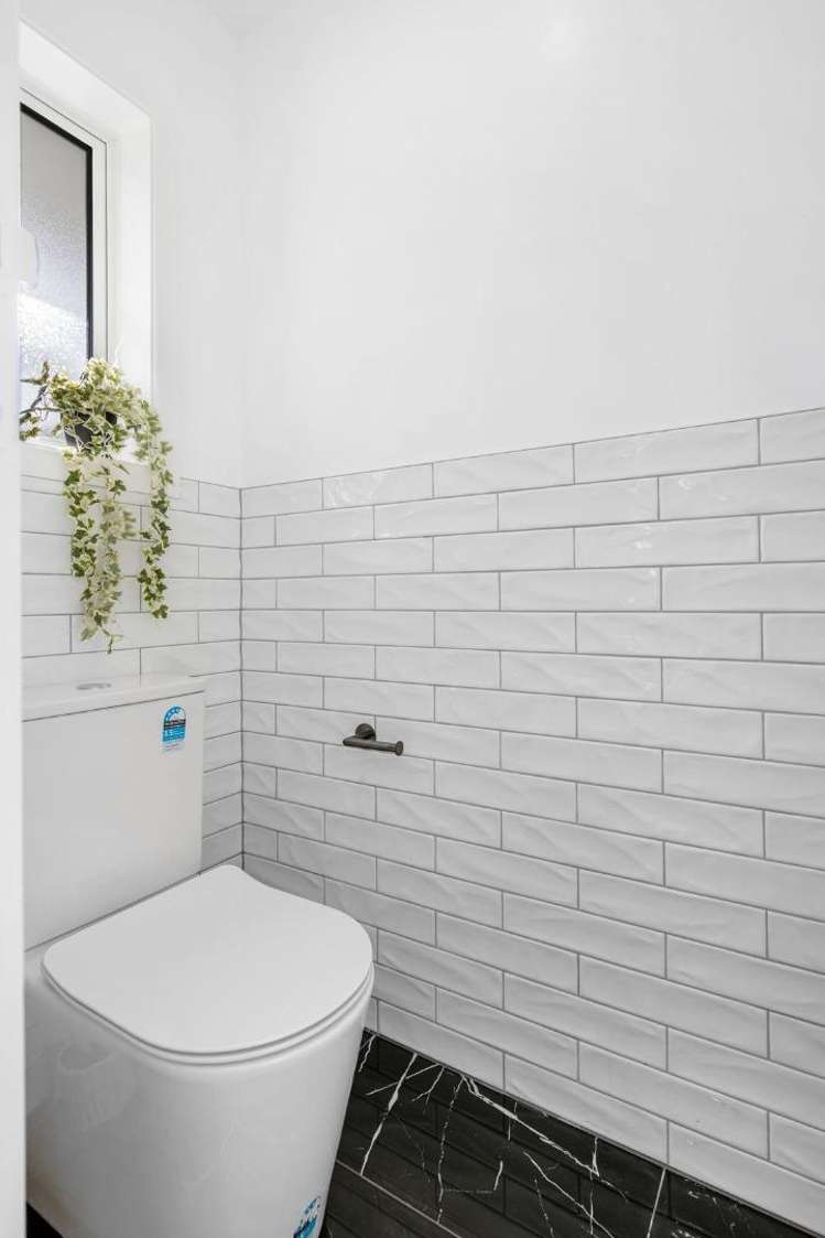 320 Memorial Avenue 1407_5