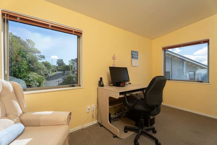 1 Atamira Close Churton Park_1