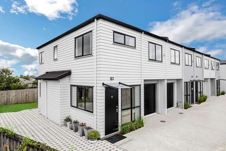 12/60 Kelman Road Kelston_18