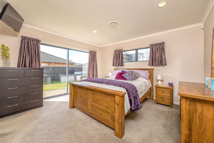 14 Belfry Place Wattle Downs_8