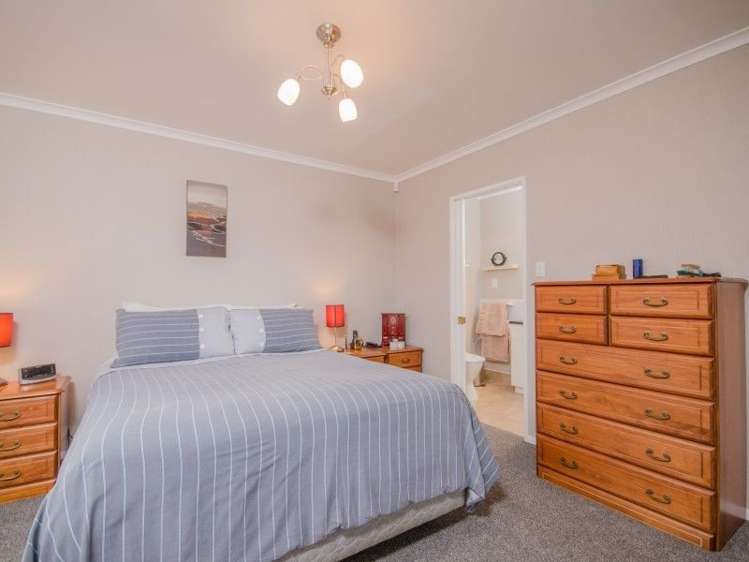 12 Harobed Place Manurewa_15