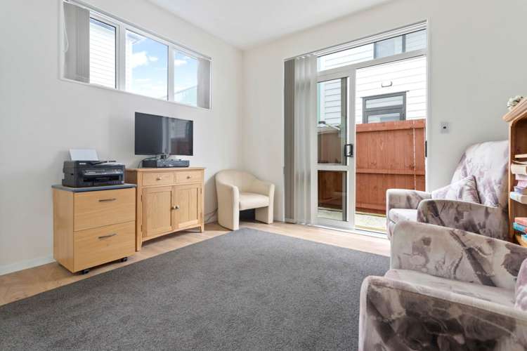 8 Karakia Lane Hillsborough_13