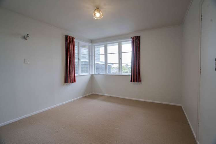 85 Titirangi Road New Lynn_4