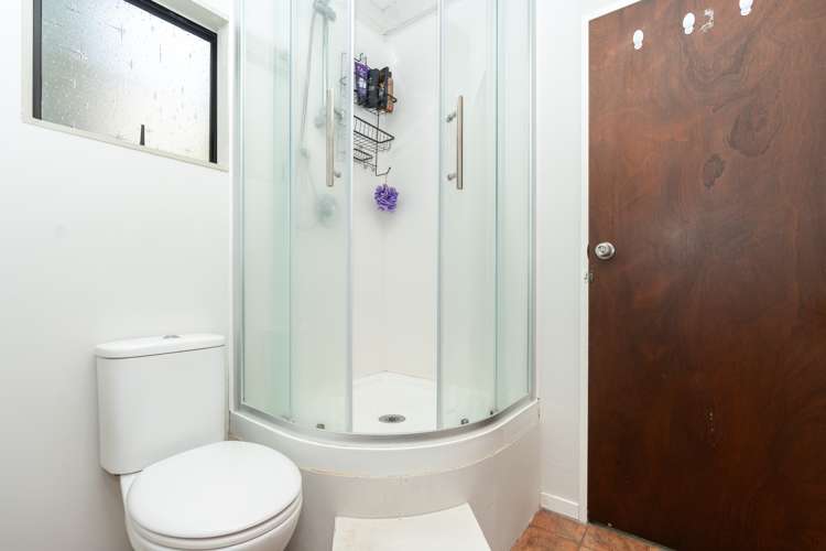 30 Houchens Road Glenview_20