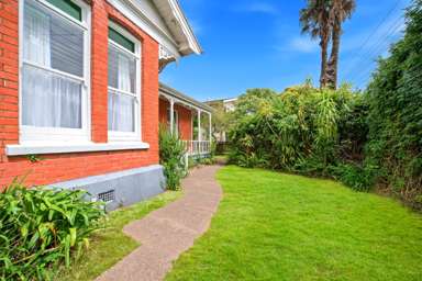 96 & 96A Queen Street_1