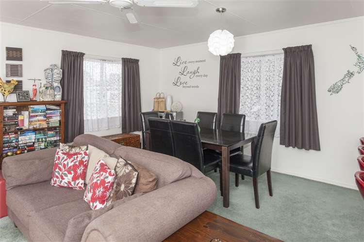 9 Washington Square Paeroa_10